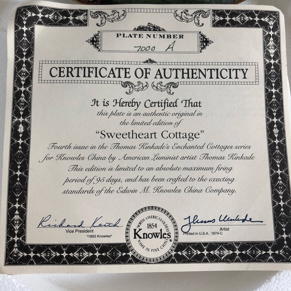 Thomas Kinkade Sweetheart Cottage Collectors Plate - Picture 6 of 6